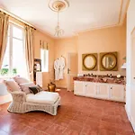 Hotel Chateau Meyre