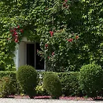 Chateau Meyre Hotel