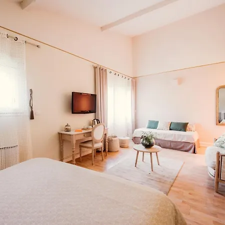 Chateau Meyre 4*