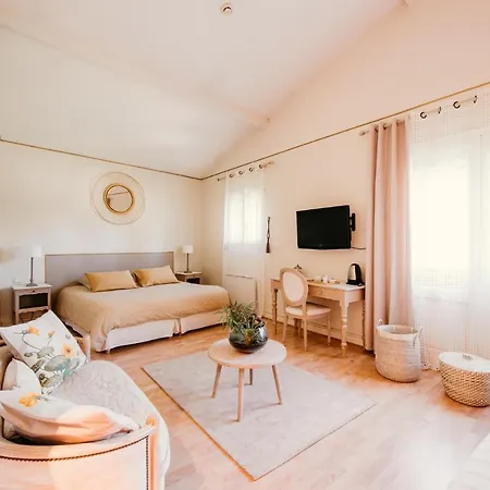 Chateau Meyre Hotel