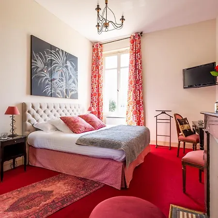 Hotel Chateau Meyre 4*