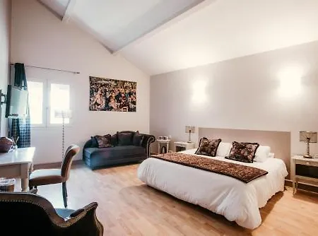 Hotell Chateau Meyre Avensan