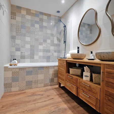 Chateau Meyre Szálloda 4*