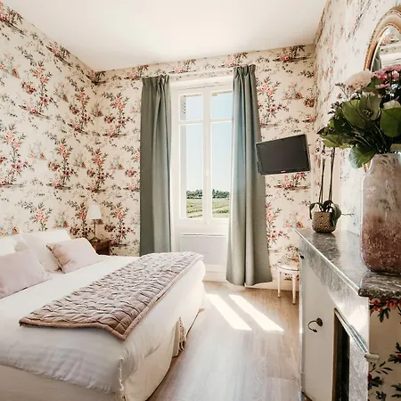 Chateau Meyre Hotell 4*