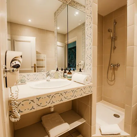 Szálloda Chateau Meyre 4*