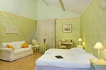 Chateau Meyre 4*
