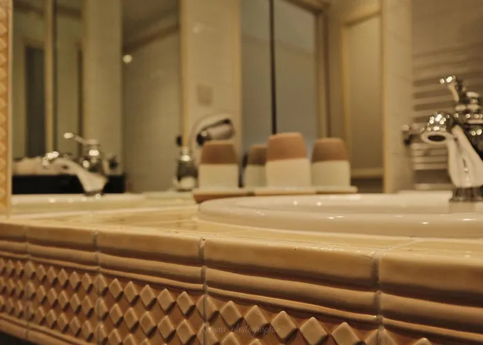 Chateau Meyre 4* 아벵상